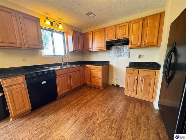 110 King Arthur Circle, Elizabethtown, KY 42701