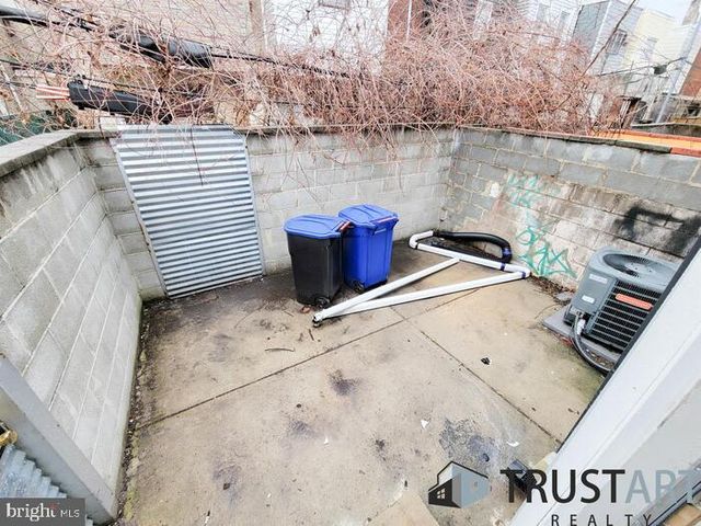 2444 S FAIRHILL ST, Philadelphia, PA 19148