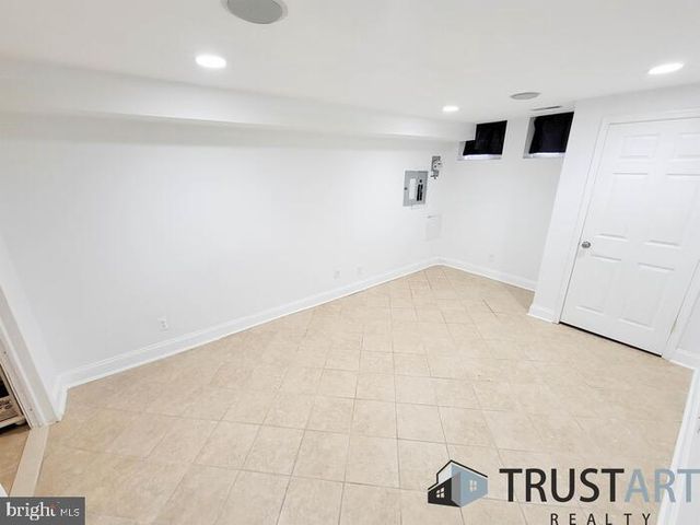 2444 S FAIRHILL ST, Philadelphia, PA 19148