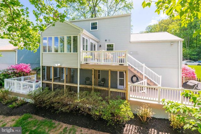 10222 STEAMBOAT LANDING LN, Burke, VA 22015