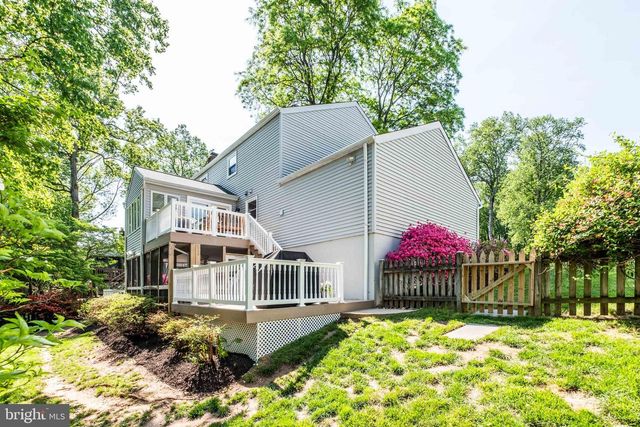 10222 STEAMBOAT LANDING LN, Burke, VA 22015