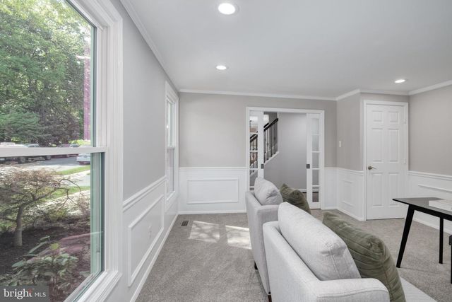 10222 STEAMBOAT LANDING LN, Burke, VA 22015