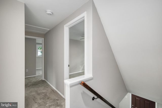 10222 STEAMBOAT LANDING LN, Burke, VA 22015