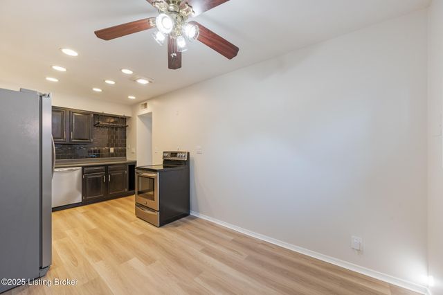 1083 Hillview Blvd, Louisville, KY 40229