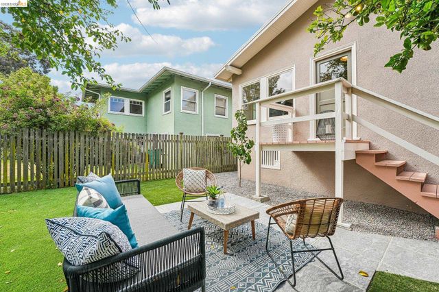 5826 Virmar Ave, Oakland, CA 94618