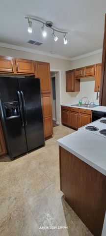 816 Indian Avenue, Rossville, GA 30741