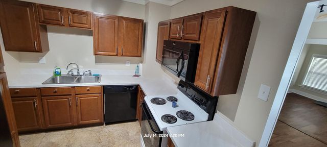 816 Indian Avenue, Rossville, GA 30741