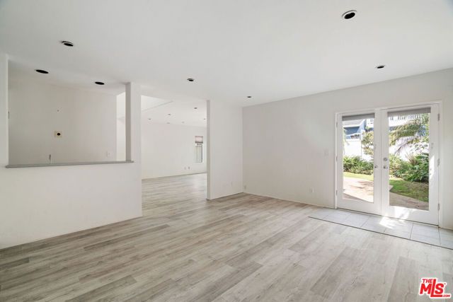 2606 Pacific Avenue, Manhattan Beach, CA 90266