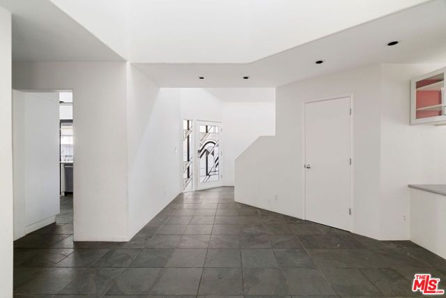 2606 Pacific Avenue, Manhattan Beach, CA 90266