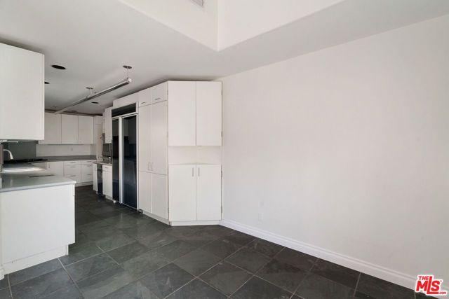 2606 Pacific Avenue, Manhattan Beach, CA 90266