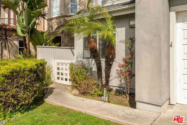 2606 Pacific Avenue, Manhattan Beach, CA 90266