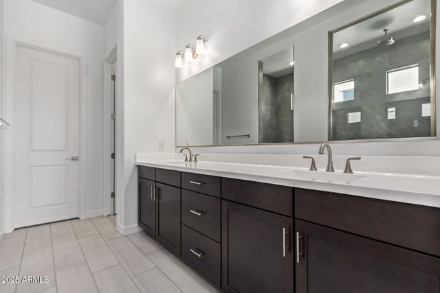 15822 W BRONCO Trail, Surprise, AZ 85387