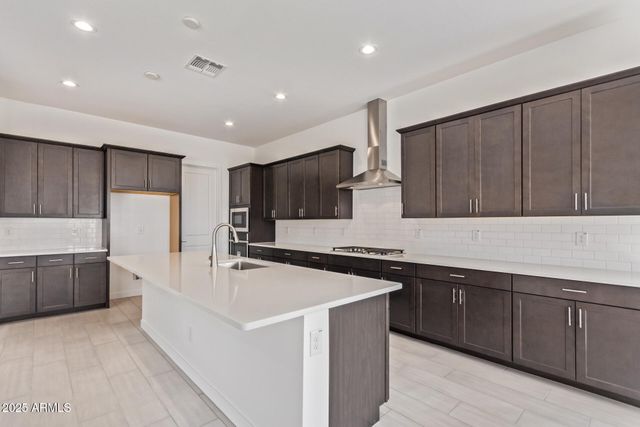 15822 W BRONCO Trail, Surprise, AZ 85387