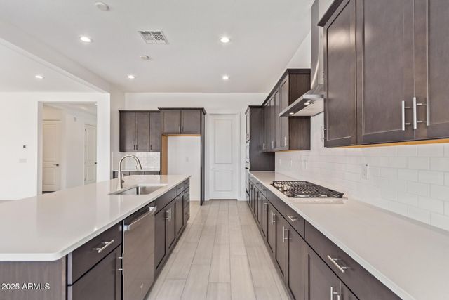 15822 W BRONCO Trail, Surprise, AZ 85387