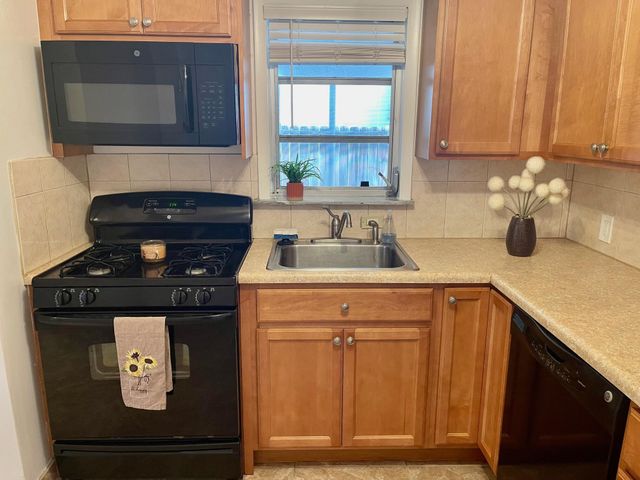 526 Worthmore Drive, Lake Worth Beach, FL 33460