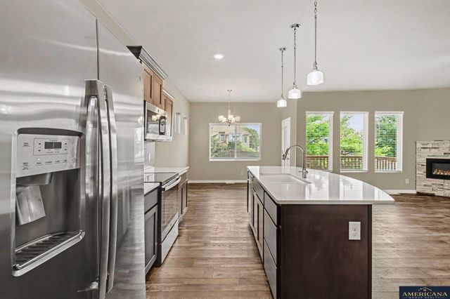 18612 Redwood Street, Omaha, NE 68136
