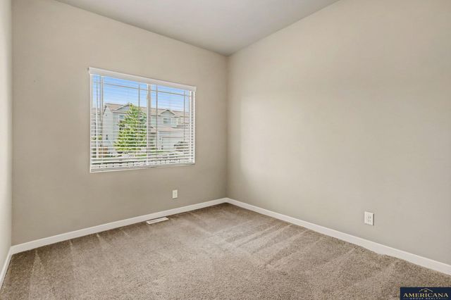 18612 Redwood Street, Omaha, NE 68136