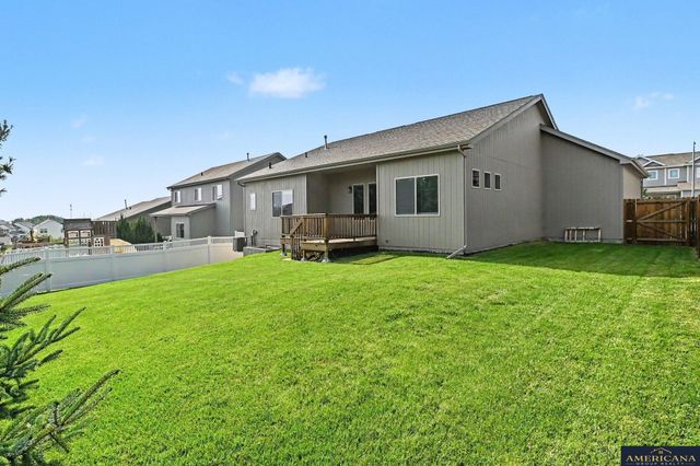 18612 Redwood Street, Omaha, NE 68136