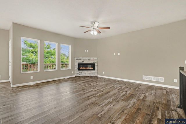 18612 Redwood Street, Omaha, NE 68136