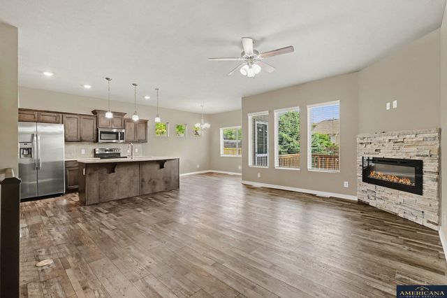 18612 Redwood Street, Omaha, NE 68136