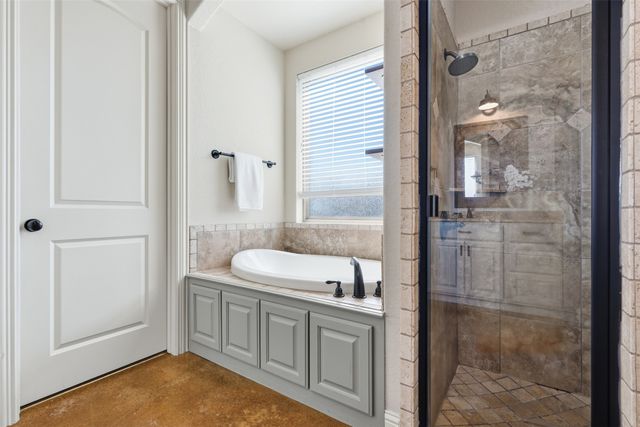 12409 Bella Vino Drive, Fort Worth, TX 76126