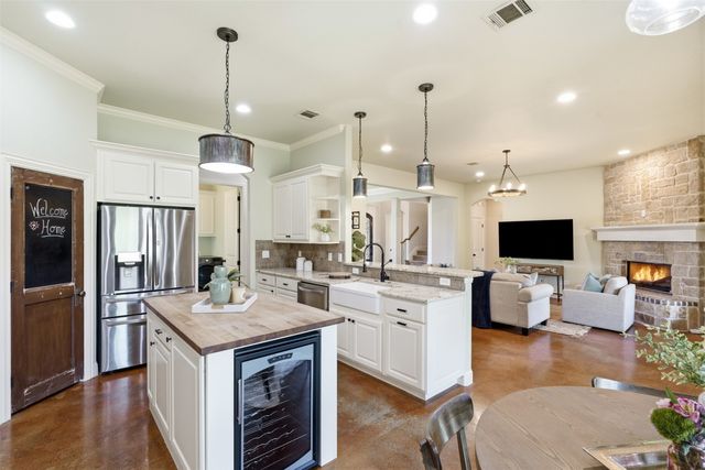 12409 Bella Vino Drive, Fort Worth, TX 76126
