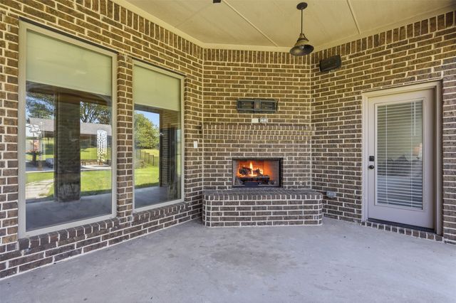 12409 Bella Vino Drive, Fort Worth, TX 76126