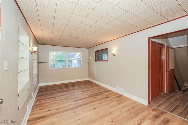 962 Iona Avenue, Akron, OH 44314