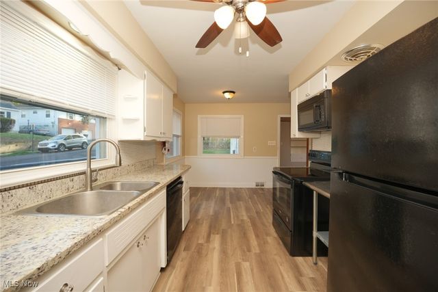 962 Iona Avenue, Akron, OH 44314