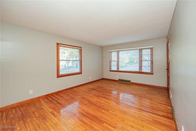 962 Iona Avenue, Akron, OH 44314