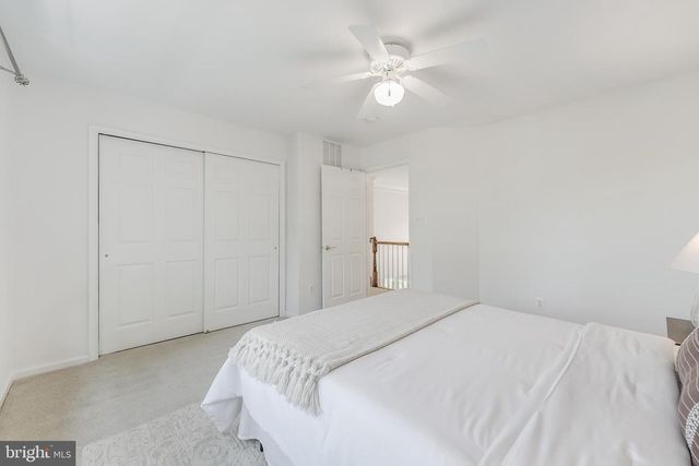 12537 RIDGEGATE DR, Herndon, VA 20170