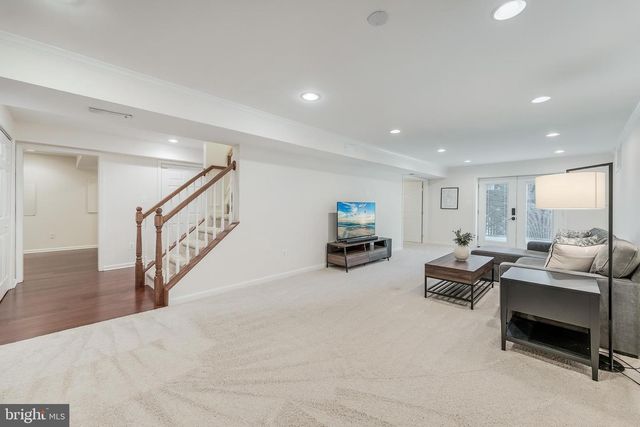 12537 RIDGEGATE DR, Herndon, VA 20170