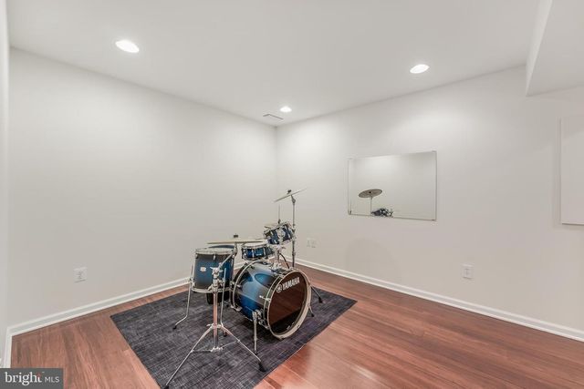 12537 RIDGEGATE DR, Herndon, VA 20170