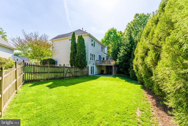 12537 RIDGEGATE DR, Herndon, VA 20170