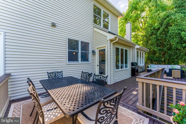12537 RIDGEGATE DR, Herndon, VA 20170