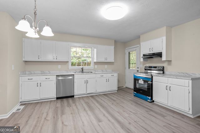 3219 Rondelay Drive, Lithonia, GA 30038