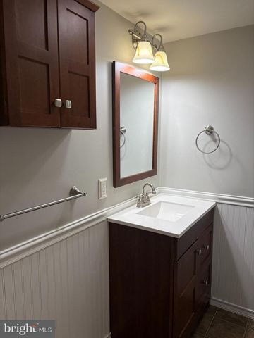 1543 COTTAGE LN, Towson, MD 21286