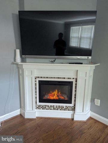 1543 COTTAGE LN, Towson, MD 21286