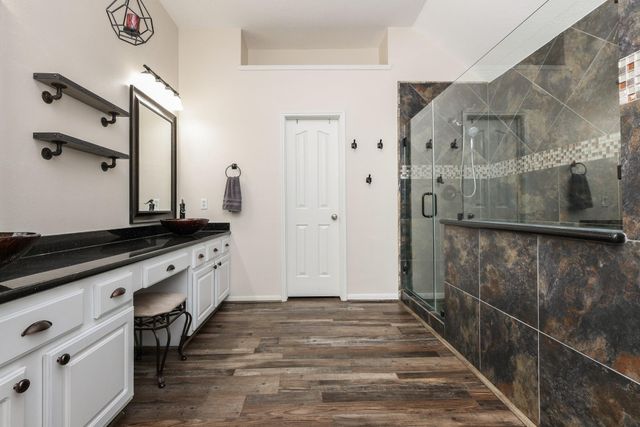 3239 Braesview Drive, Pearland, TX 77584