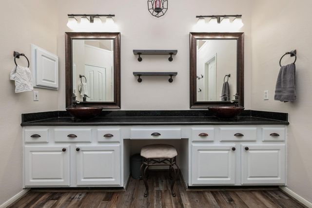 3239 Braesview Drive, Pearland, TX 77584