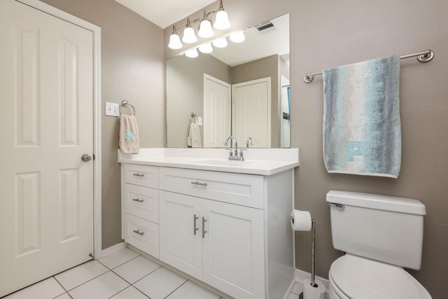 3239 Braesview Drive, Pearland, TX 77584