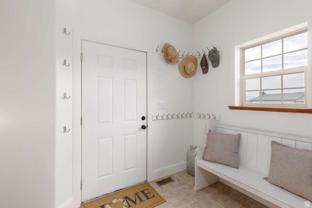 1877 S RIVER RUN DR, Huntsville, UT 84317