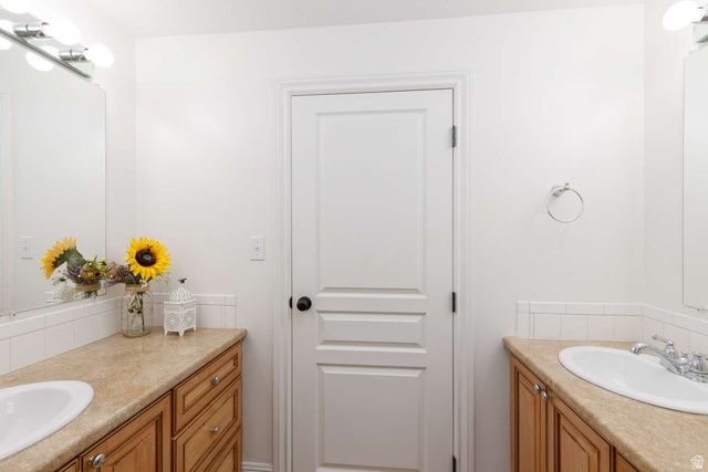 1877 S RIVER RUN DR, Huntsville, UT 84317