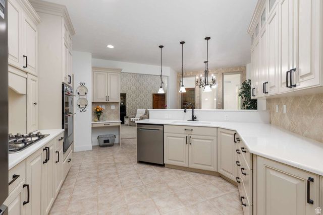 1877 S RIVER RUN DR, Huntsville, UT 84317