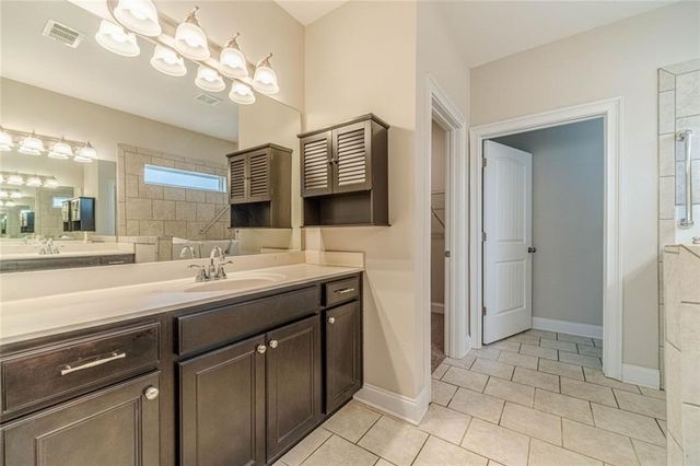 347 Villa Park Circle, Stone Mountain, GA 30087