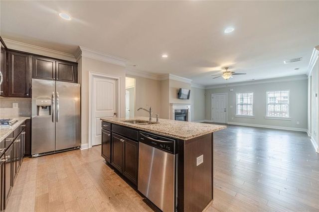 347 Villa Park Circle, Stone Mountain, GA 30087