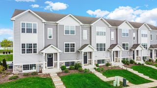 2241 Sassafras Way E, Wonder Lake, IL 60097