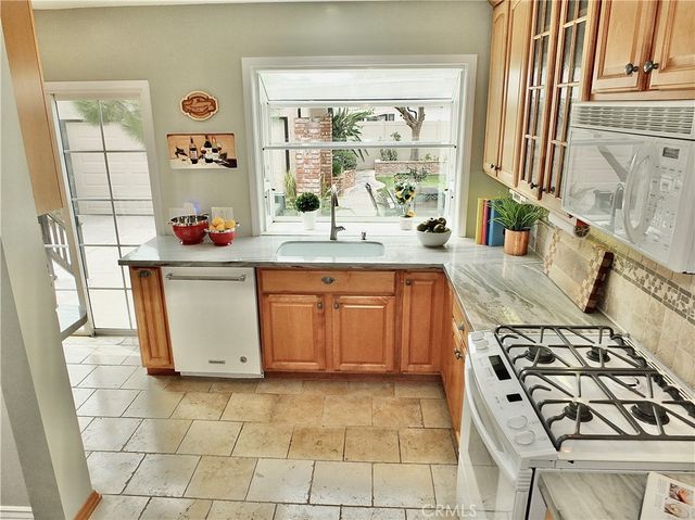 7002 E Peabody, Long Beach, CA 90808