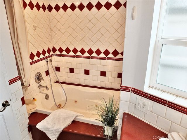 7002 E Peabody, Long Beach, CA 90808