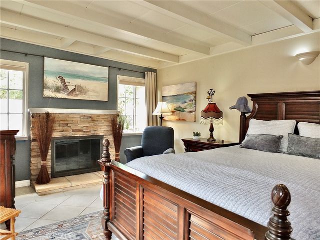 7002 E Peabody, Long Beach, CA 90808